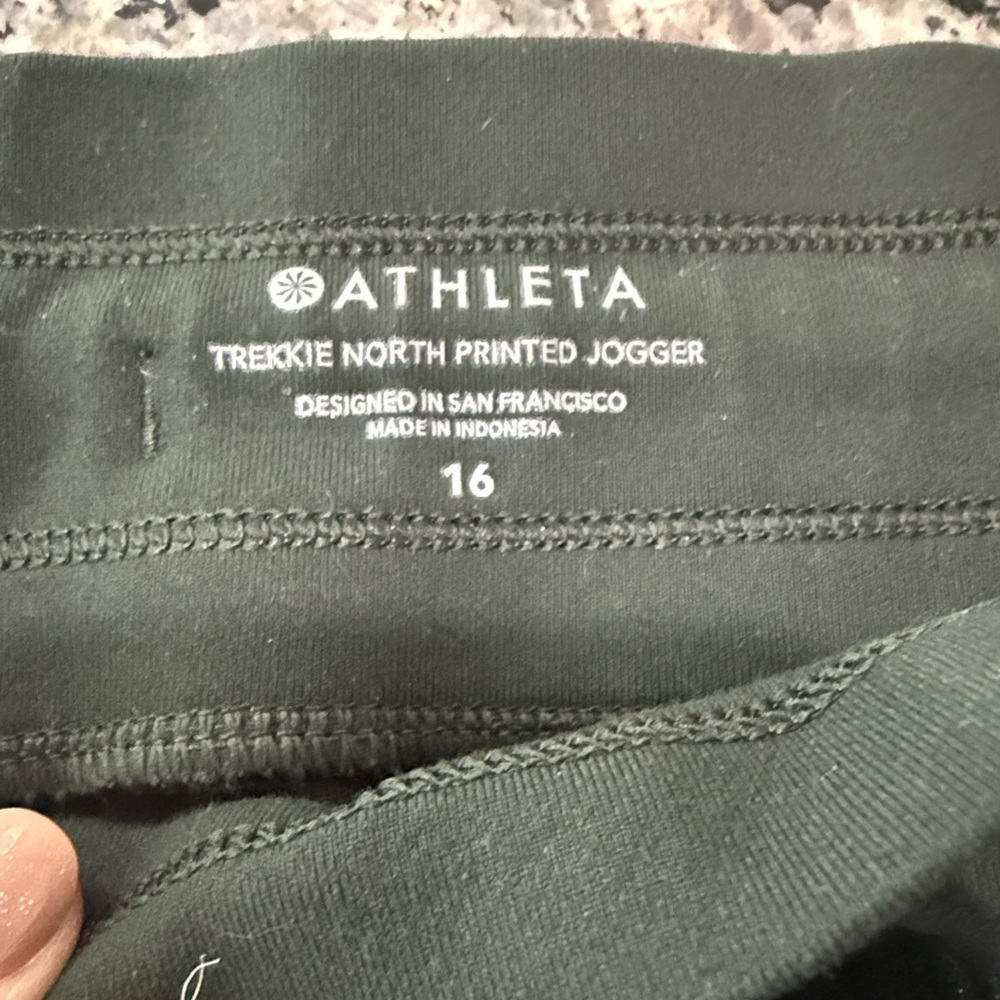 Athleta Trekkie North Printed Jogger — Deep Olive - Picture 2 of 9